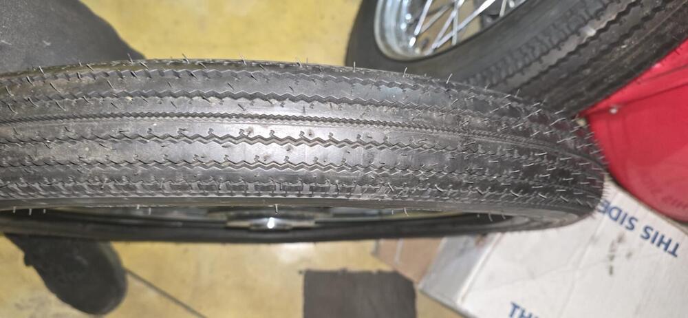 Cerchi a raggi da 18” e 21” gommati Harley-Davidson (5)