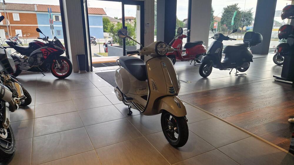 Vespa Primavera 125 Sport (2023 - 24) (2)