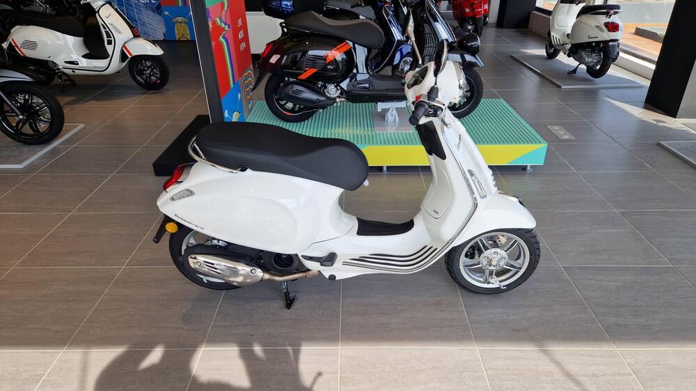 Vespa Primavera 125 (2024) (3)