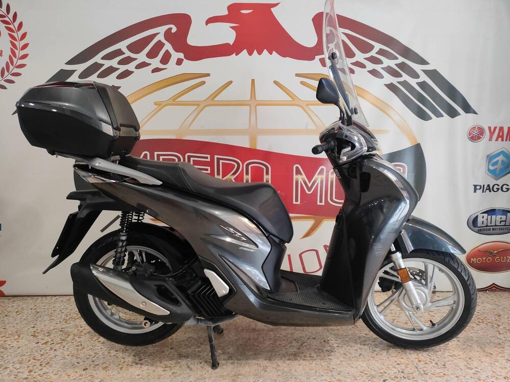 Honda SH 150i (2020 - 24) (2)