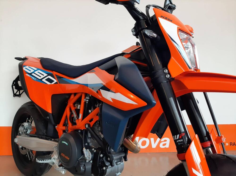 KTM 690 SMC R (2023 - 25) (3)