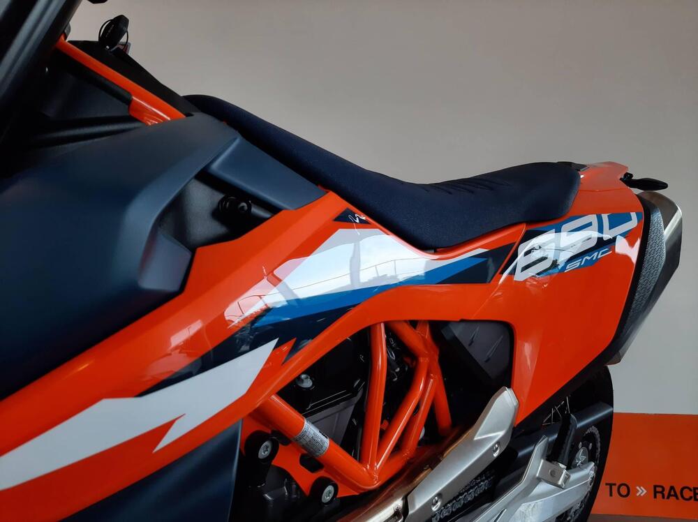 KTM 690 SMC R (2023 - 24) (5)