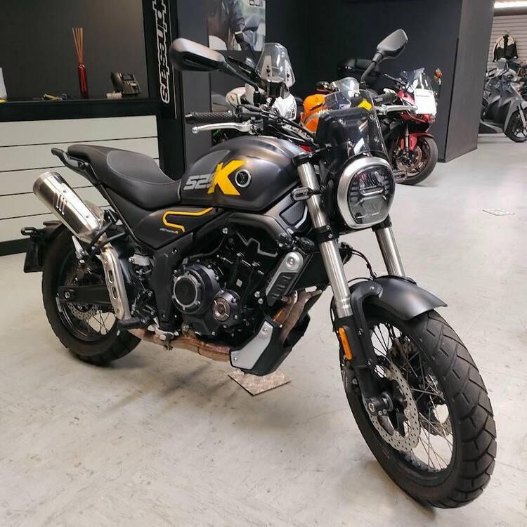 Voge Trofeo 525ACX Scrambler (2023 - 24) (3)