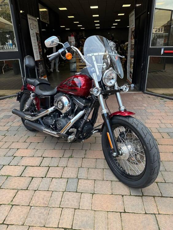 Harley-Davidson 1690 Street Bob (2017) - FXDB (2)