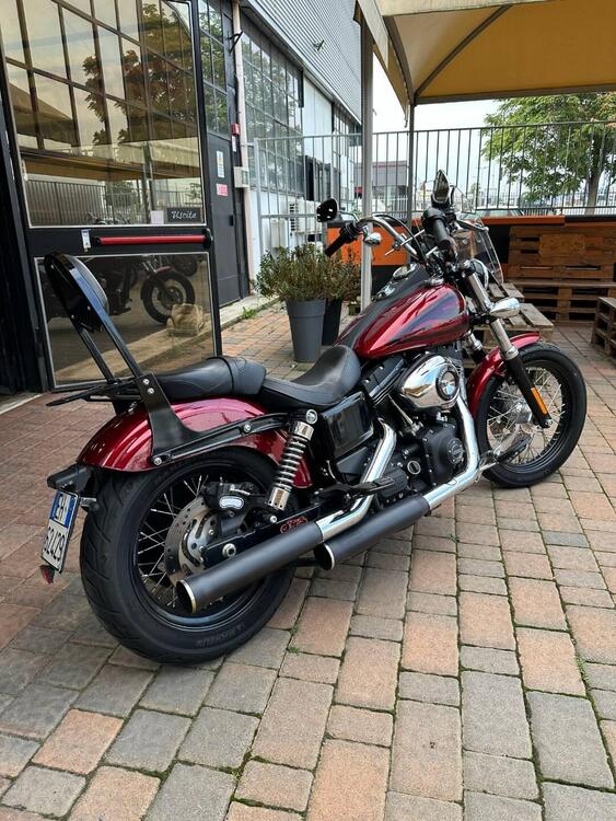 Harley-Davidson 1690 Street Bob (2017) - FXDB (3)