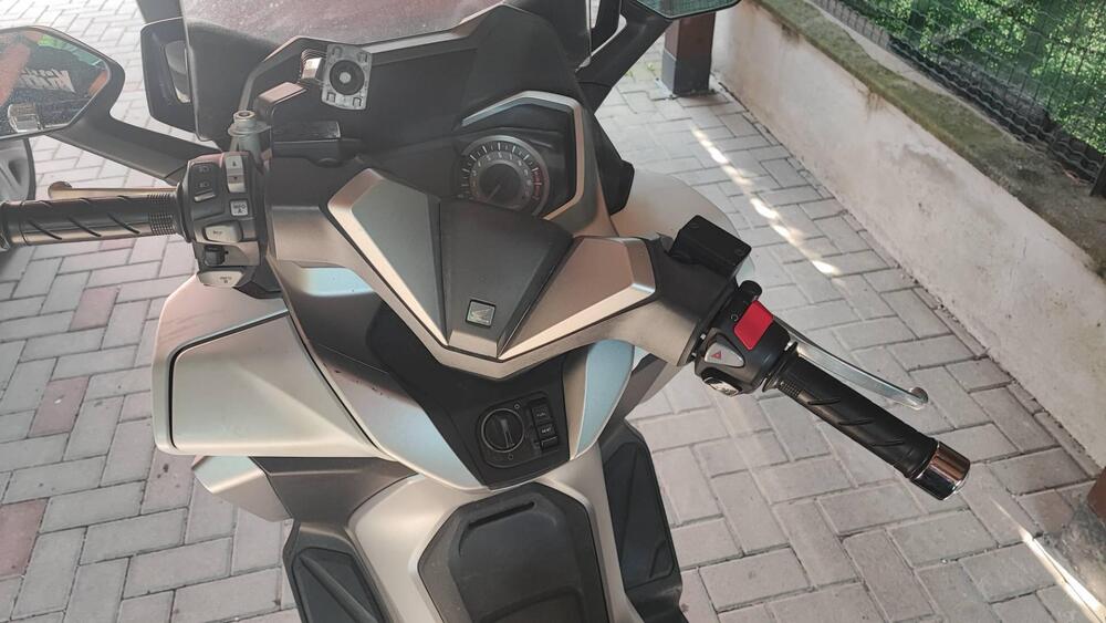 Honda Forza 300 Deluxe ABS (2018 - 20) (2)