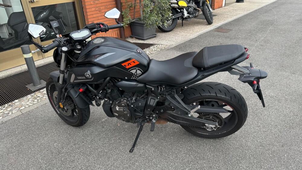 Yamaha MT-07 (2018 - 20) (3)