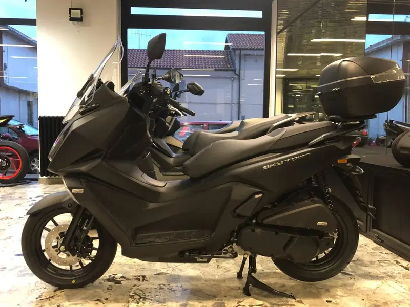 Kymco Skytown 125i (2024 - 26) (2)