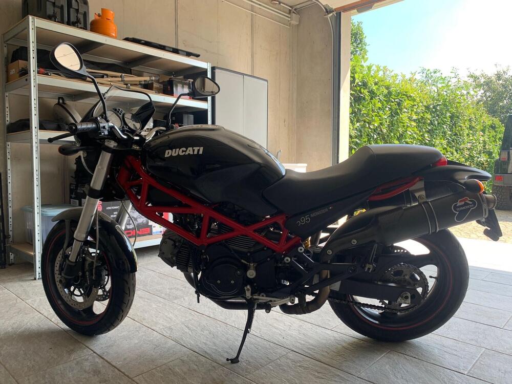 Ducati Monster 695 (2006 - 08) (3)