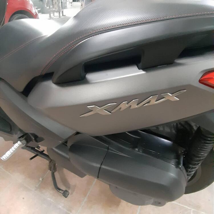 Yamaha X-Max 250 Iron Max ABS (2016) (2)