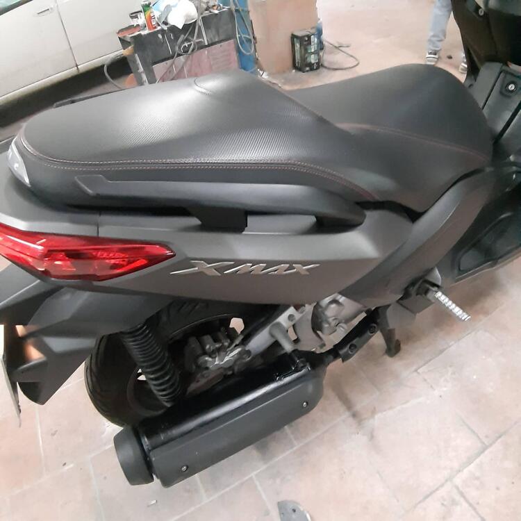 Yamaha X-Max 250 Iron Max ABS (2016) (4)