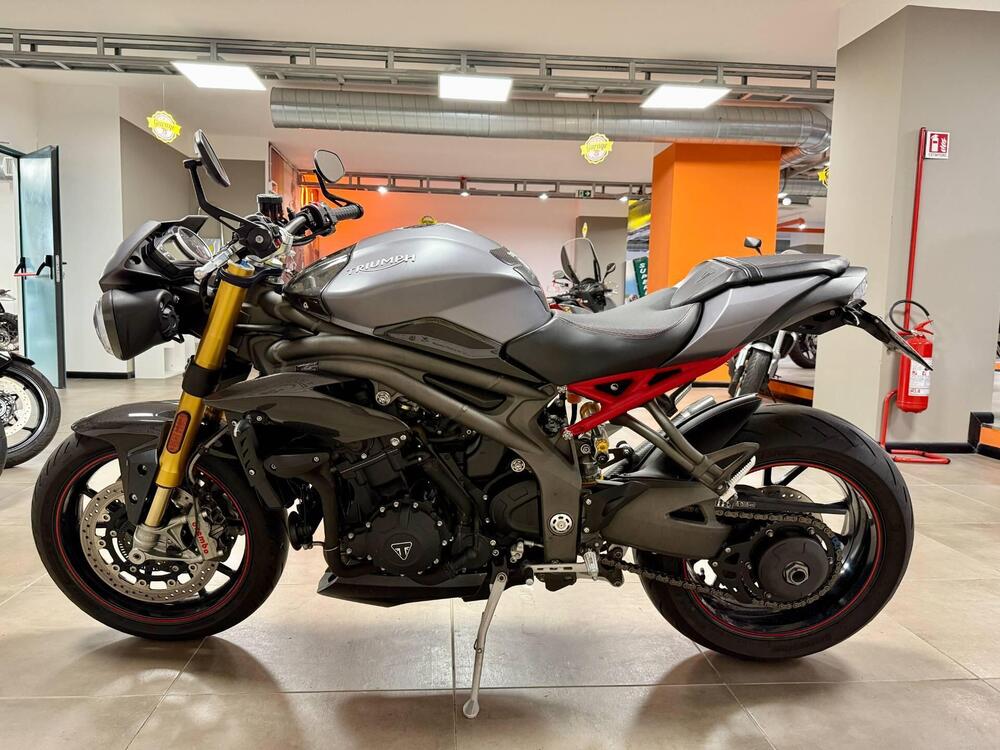 Triumph Speed Triple 1050 R ABS (2016 - 17) (4)