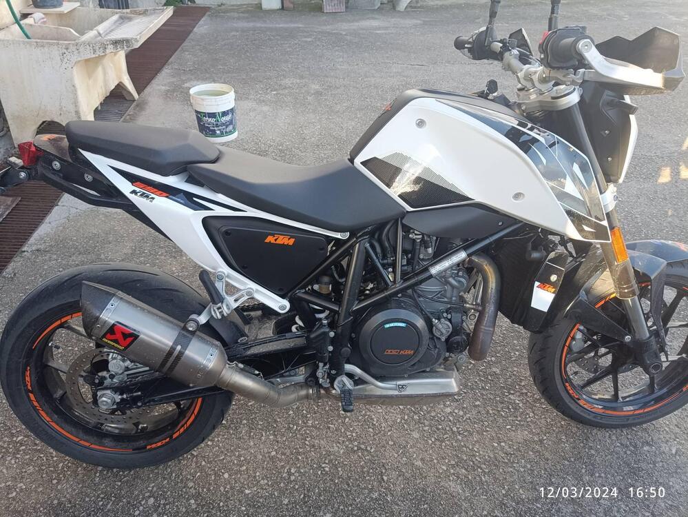 KTM 690 Duke R (2016 -17)