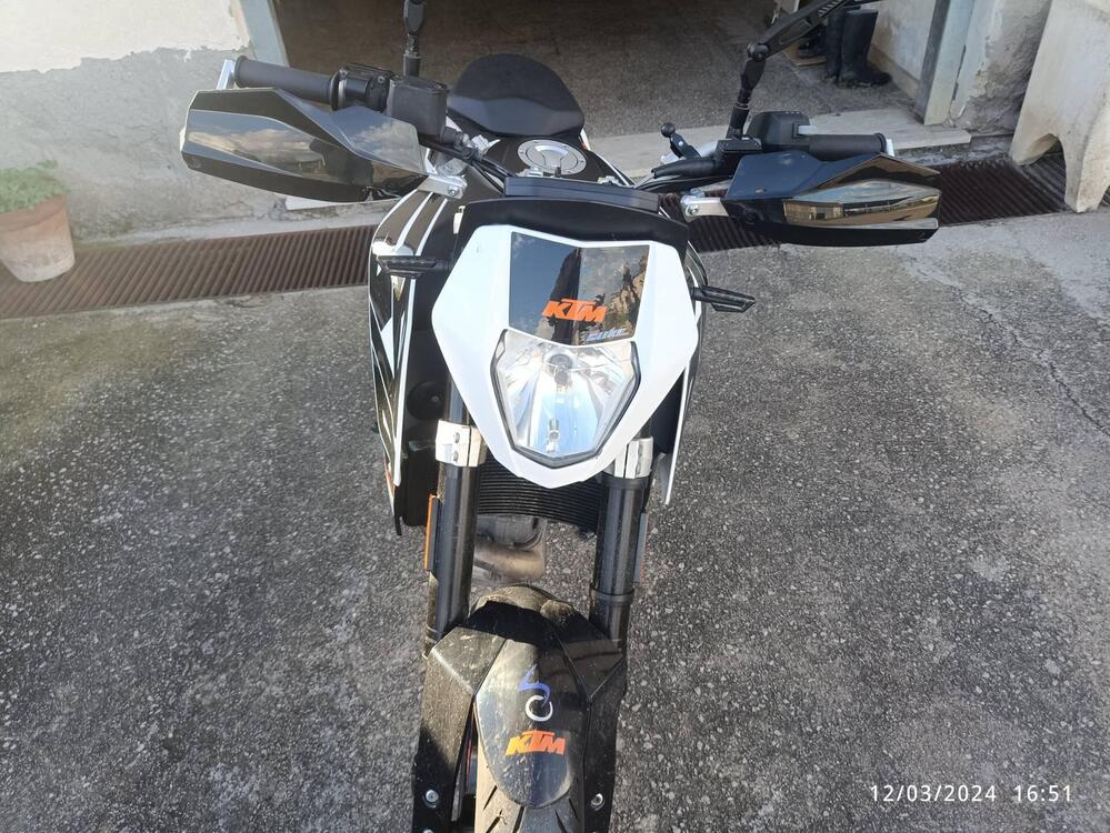 KTM 690 Duke R (2016 -17) (3)