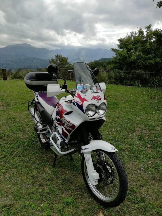 Honda Africa Twin XRV 750 (1996 - 02) (2)