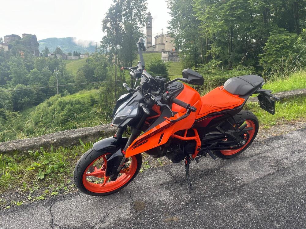 KTM 390 Duke (2024) (3)