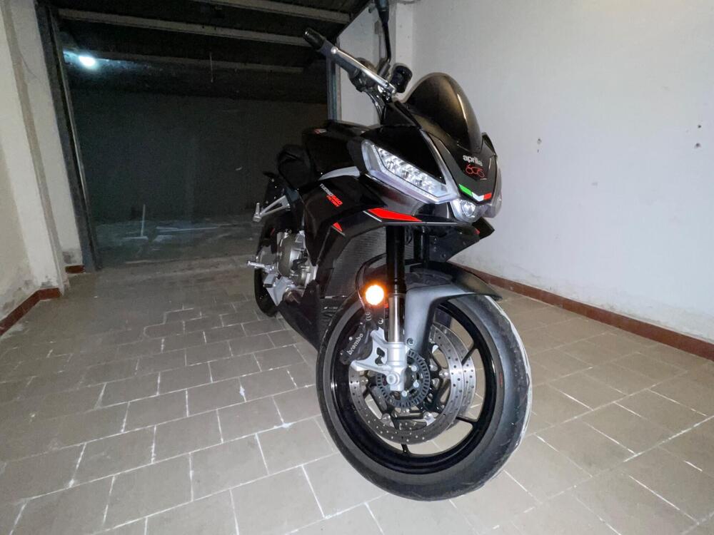 Aprilia Tuono 660 Factory (2022 - 24) (4)