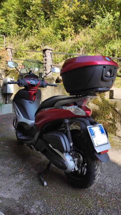 Piaggio Beverly 350 SportTouring ie (2011 - 15) (4)