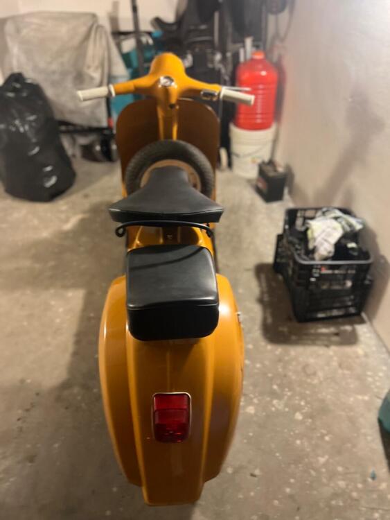 Piaggio Vespa 50 r (3)