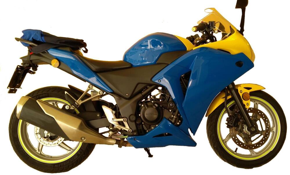 Honda CBR 250 R (2010 - 14) (2)