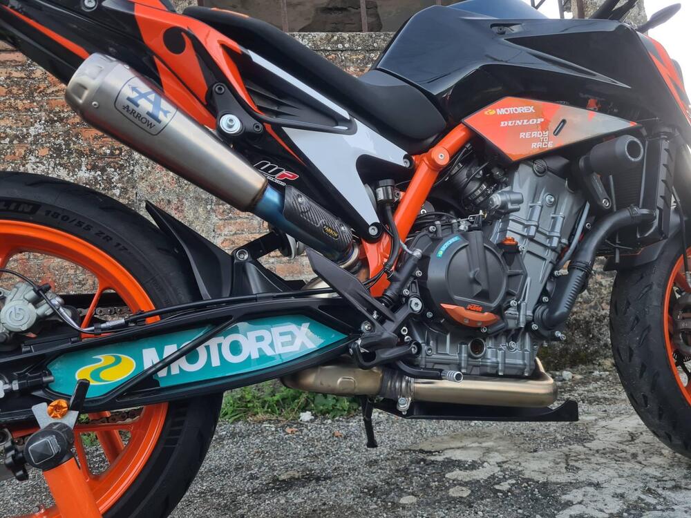 KTM 890 Duke R (2022 - 23) (4)