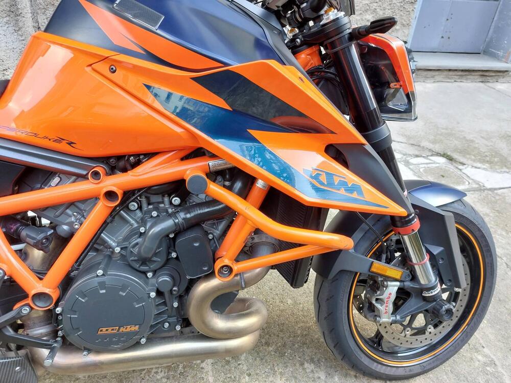 KTM 1290 Super Duke R (2020) (5)