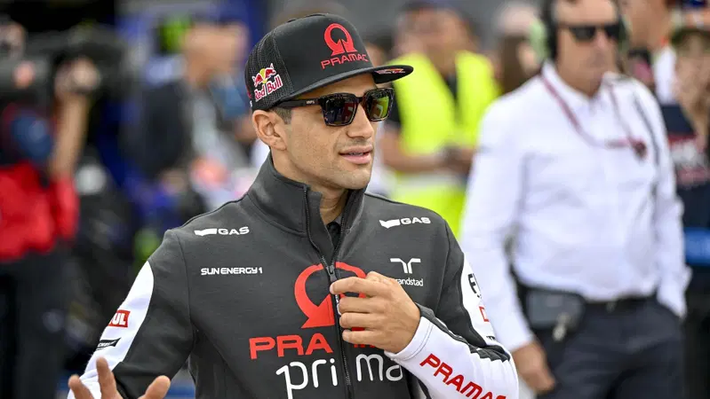 MotoGP 2024. GP dell'Emilia Romagna. Jorge Martin: "Mi scuso per il gesto ma non sono d'accordo. Se un pilota fa perdere posizioni lo devi sanzionare"