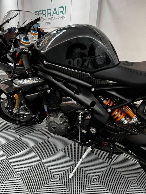 Triumph Speed Triple 1200 RR Bond Edition (2023) (4)