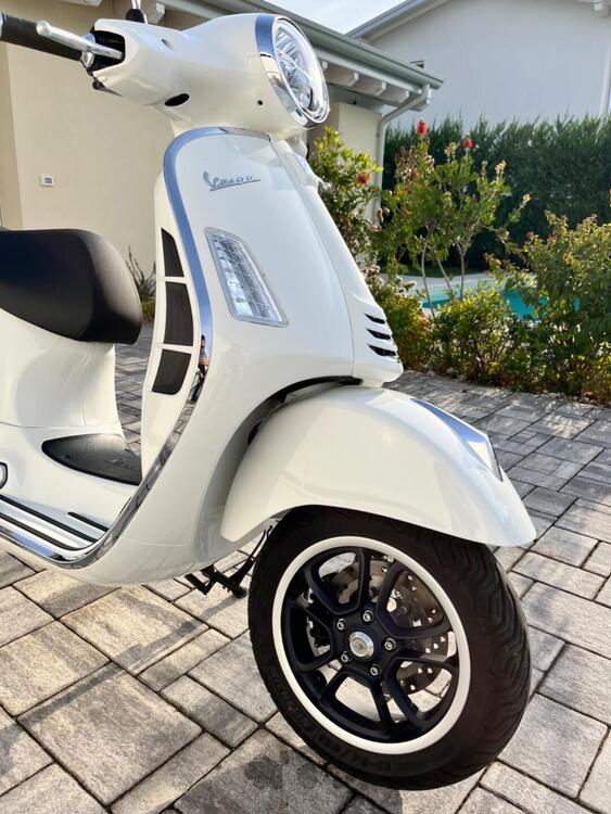 Vespa GTS 300 Super Sport (2023 - 24) (3)