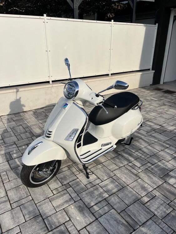 Vespa GTS 300 Super Sport (2023 - 24) (4)