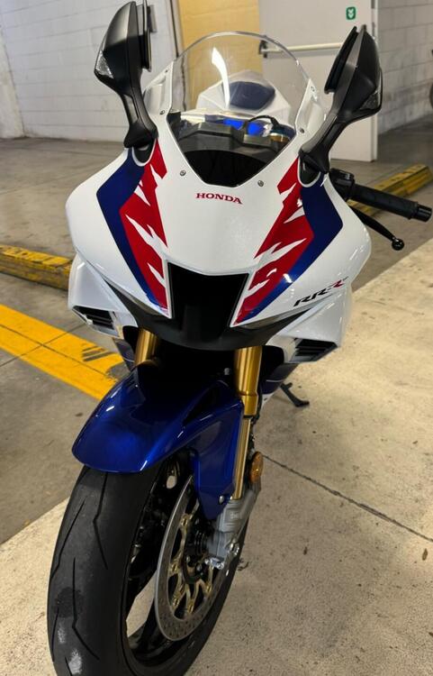 Honda CBR 1000 RR-R Fireblade SP 30th Anniversary (2022 - 23) (5)