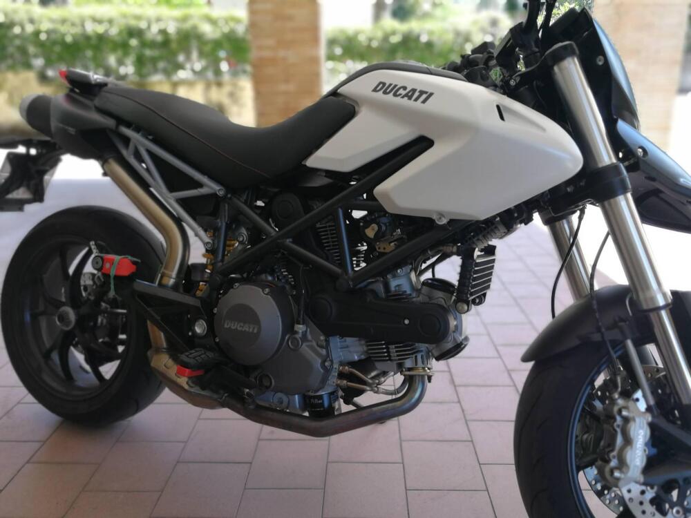 Ducati Hypermotard 796 (2012) (5)