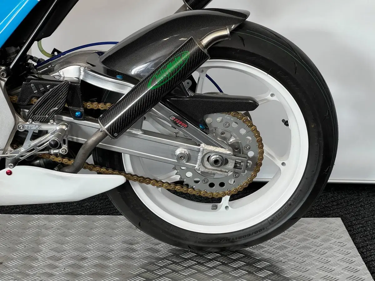 Suzuki RGV 250 (1989 - 97) (12)