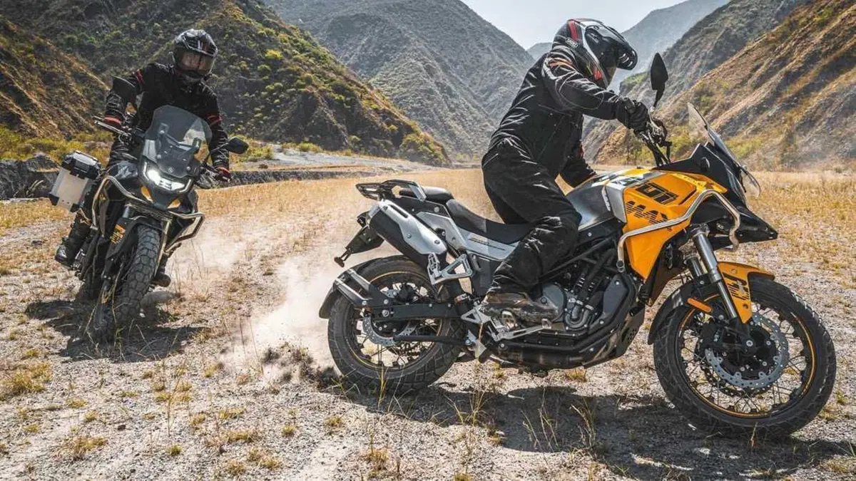 Zongshen ha aggiornato la sua midi-adventure A2 Cyclone RX 401 e la vuole vendere in Europa