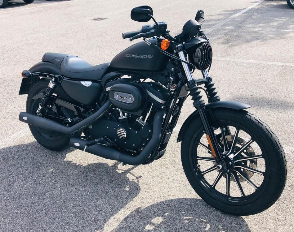 Harley-Davidson 883 Iron (2009 - 11) - XL 883N