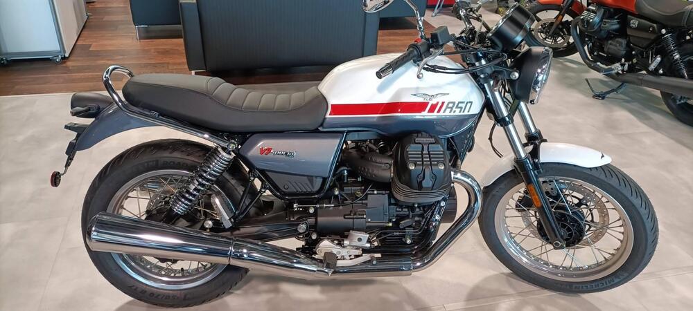 Moto Guzzi V7 Special Edition (2022 - 24)