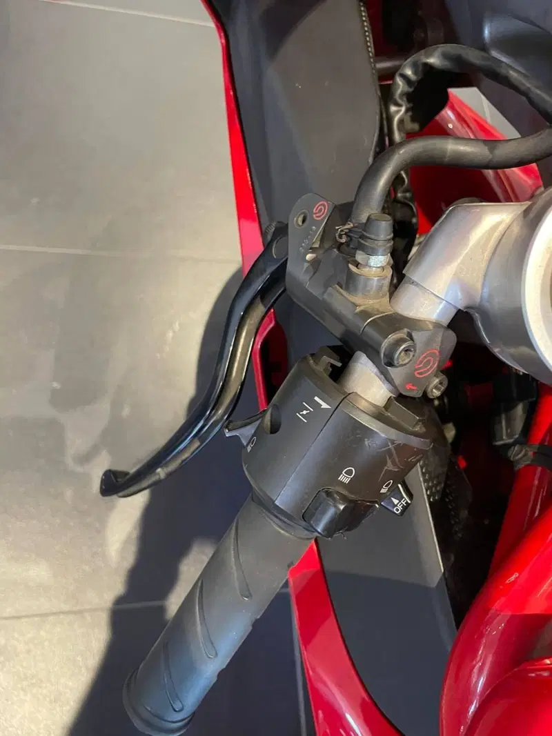 Ducati 999 (2005 - 06) (12)