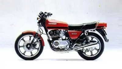 Kawasaki ZJ 400