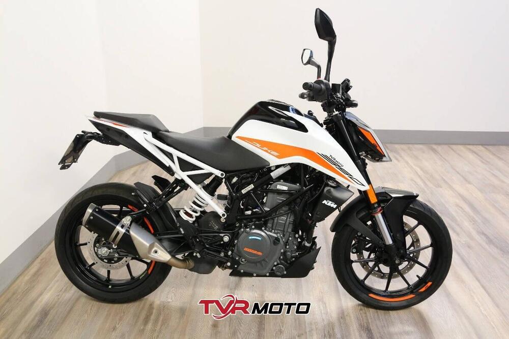 KTM 390 Duke (2021 - 23) (2)