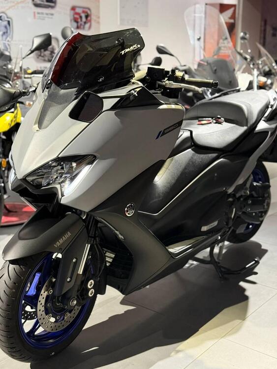 Yamaha T-Max 560 (2020 - 21) (3)