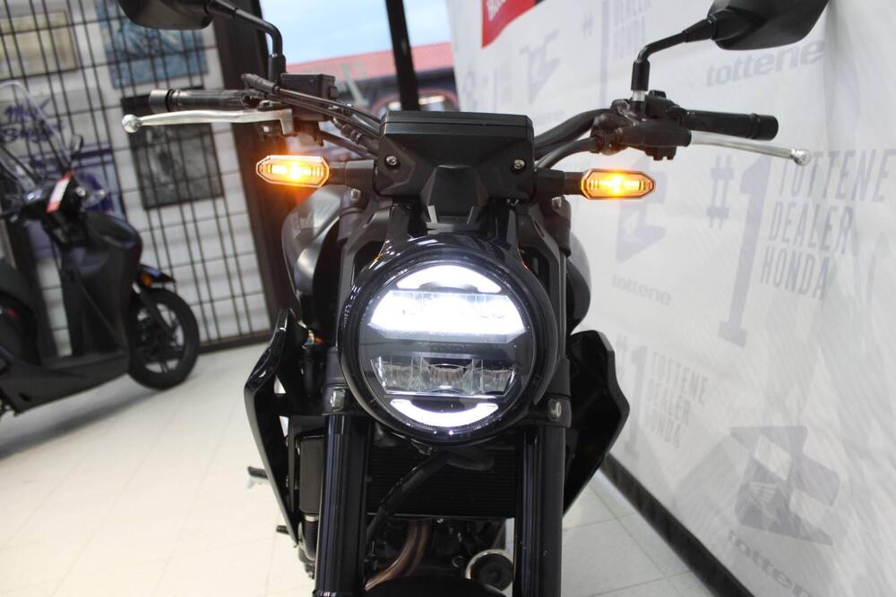 Honda CB 300 R (2022 - 24) (4)