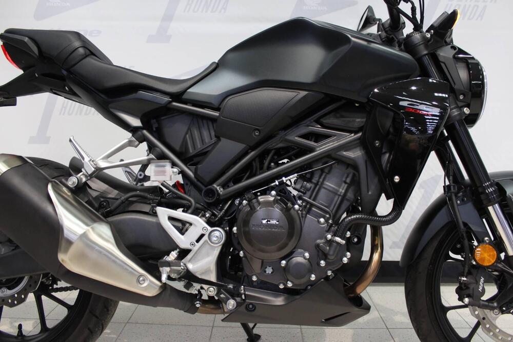 Honda CB 300 R (2022 - 24) (5)