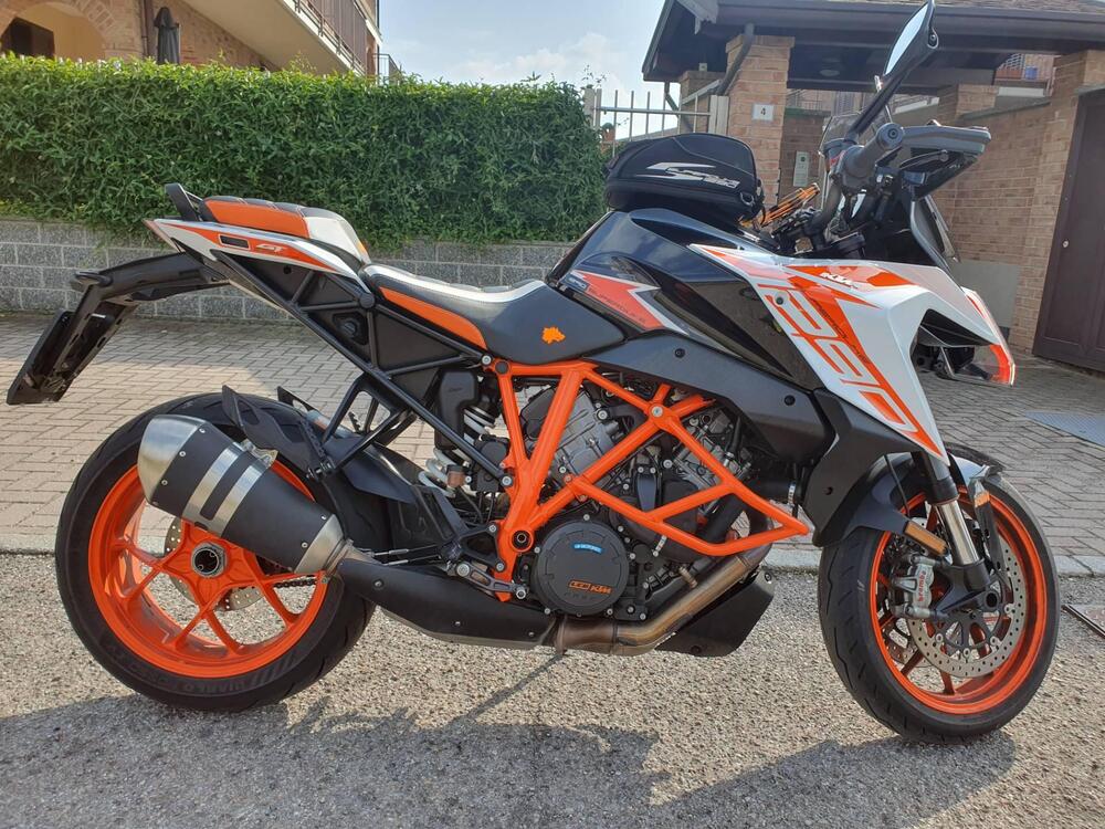 KTM 1290 Super Duke GT (2019 - 20) (2)