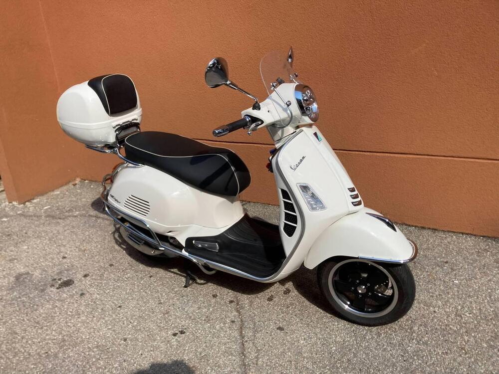 Vespa GTS 300 Hpe (2019) (5)