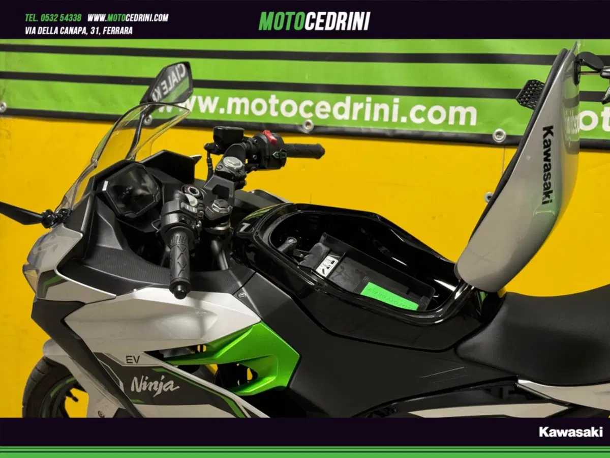 Kawasaki Ninja e-1 (2024 - 26) (5)