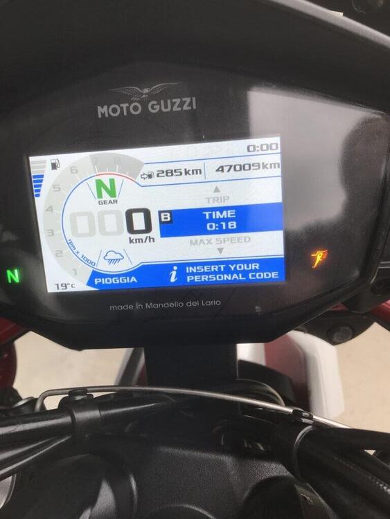 Moto Guzzi V85 TT (2019 - 20) (4)