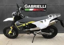 Husqvarna 701 Supermoto (2022) usata