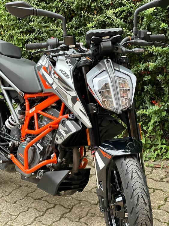 KTM 125 Duke (2021 - 23) (3)