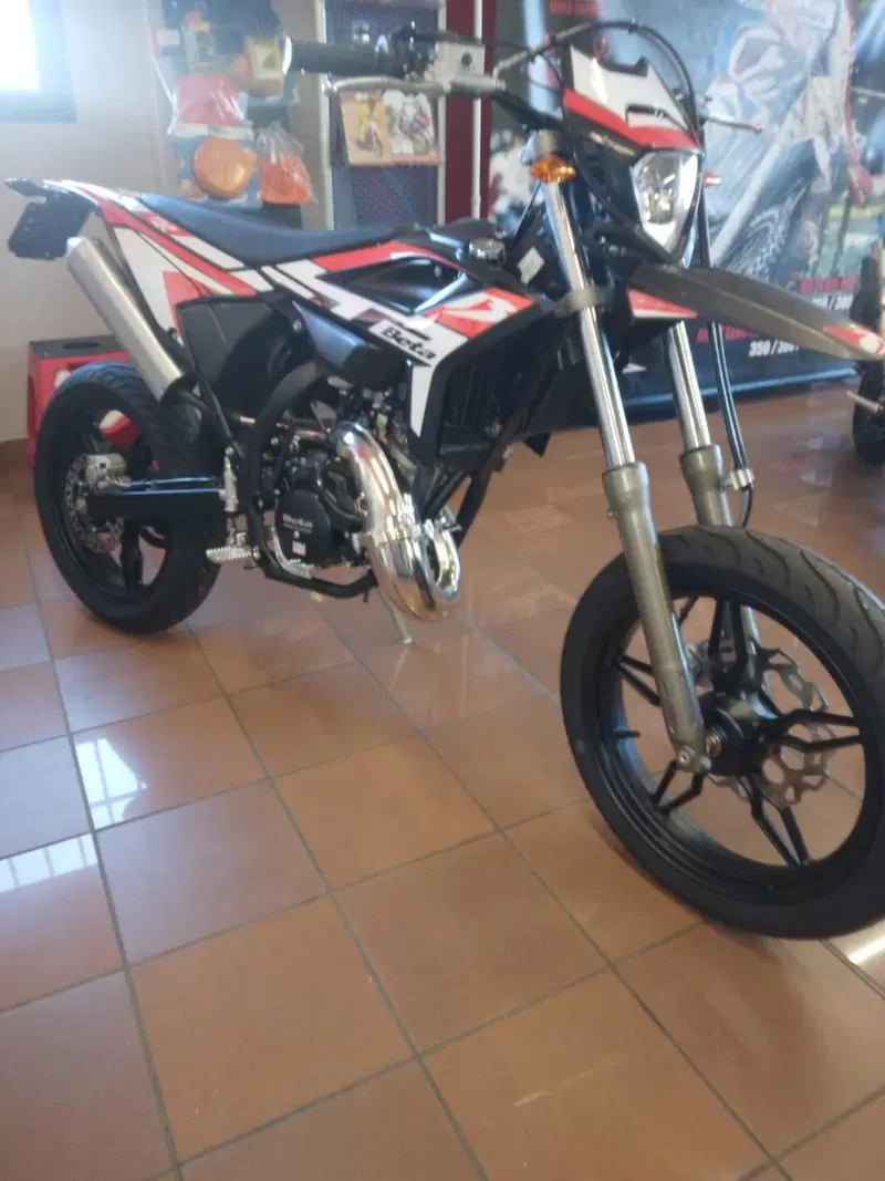 Betamotor RR 50 Motard (2021 - 26) (2)