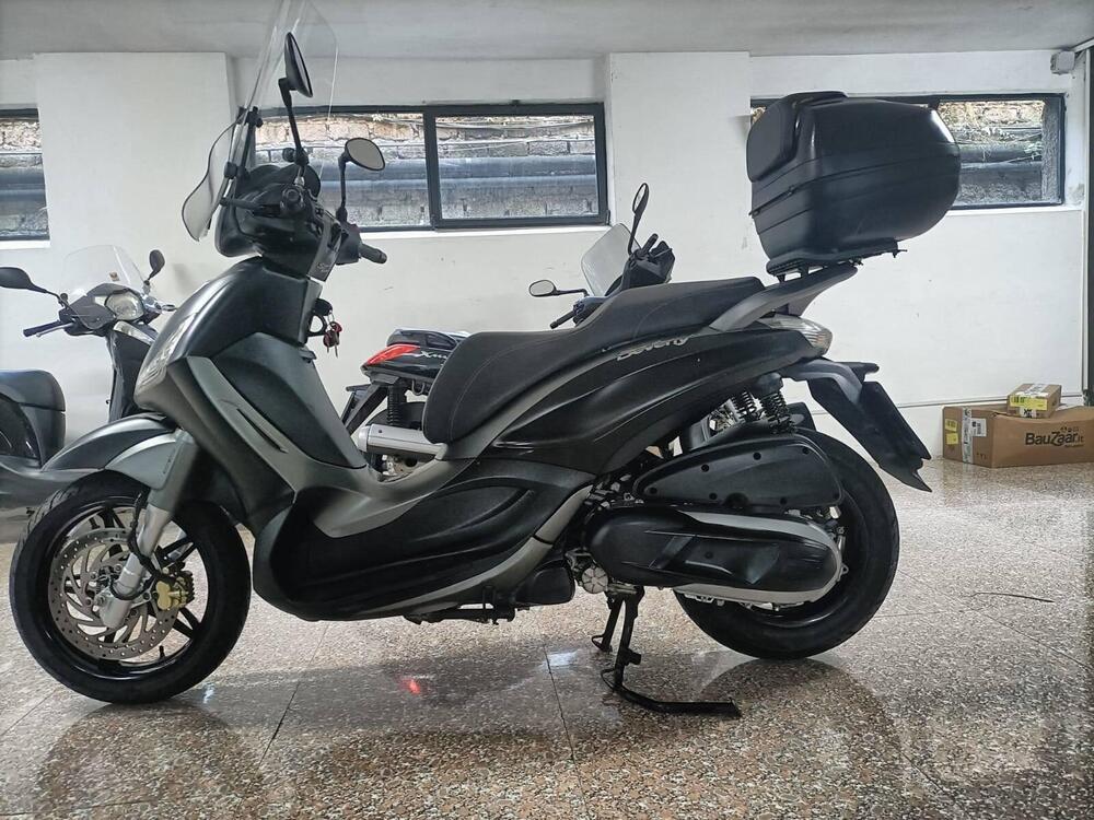 Piaggio Beverly 350 SportTouring ie ABS (2011 - 17) (3)